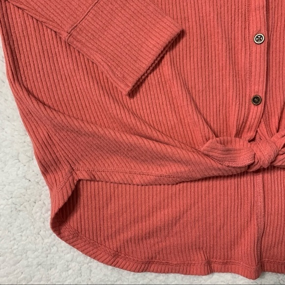 Abercrombie & Fitch NWOT Ribbed Tie Waist V-neck Top Color Light Mauve - Picture 3 of 7